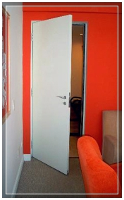 Porta Acústica em Madeira Porta Acústica em Madeira