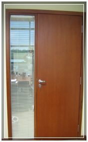 Porta Acústica em Madeira Porta Acústica em Madeira