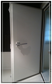 Porta Acústica Metálica Porta Acústica Metálica